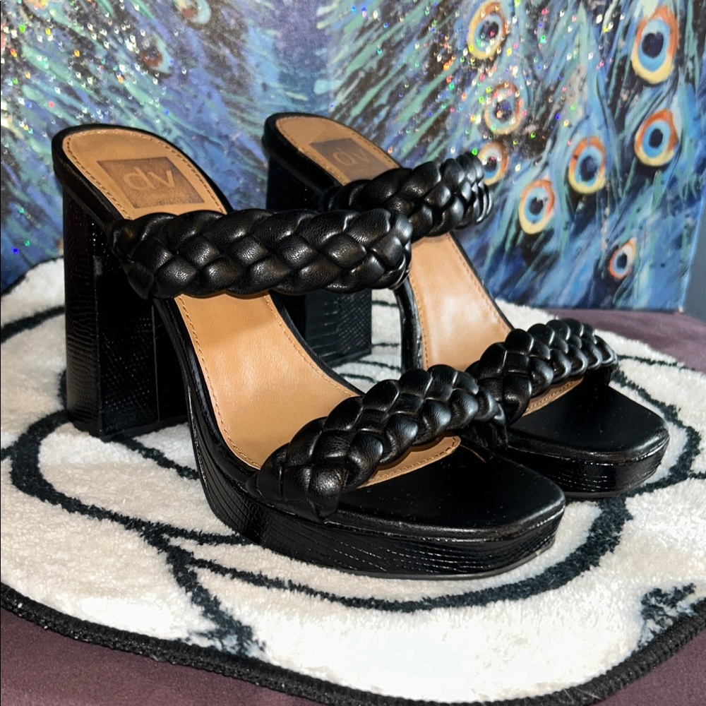 DV by Dolce Vita Size 7.5 Peggy Black Braided Leather Chunk Heels